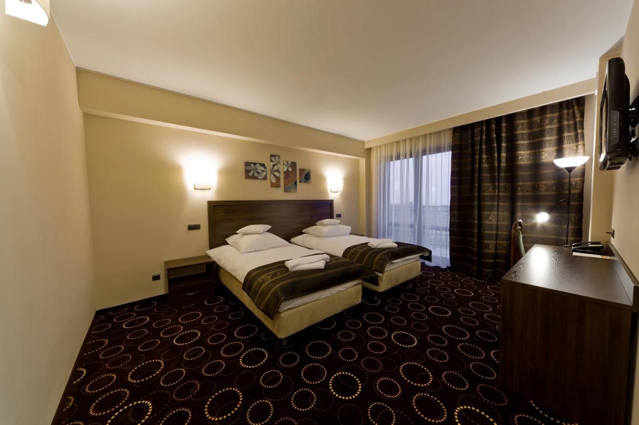 Отель Hotel Zimnik Luksus Natury Липова-43